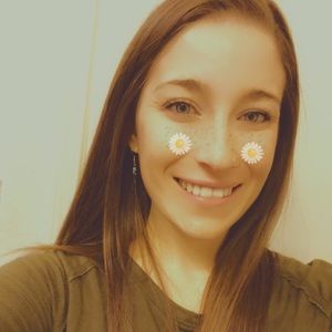 Meet your Posher, Brittany